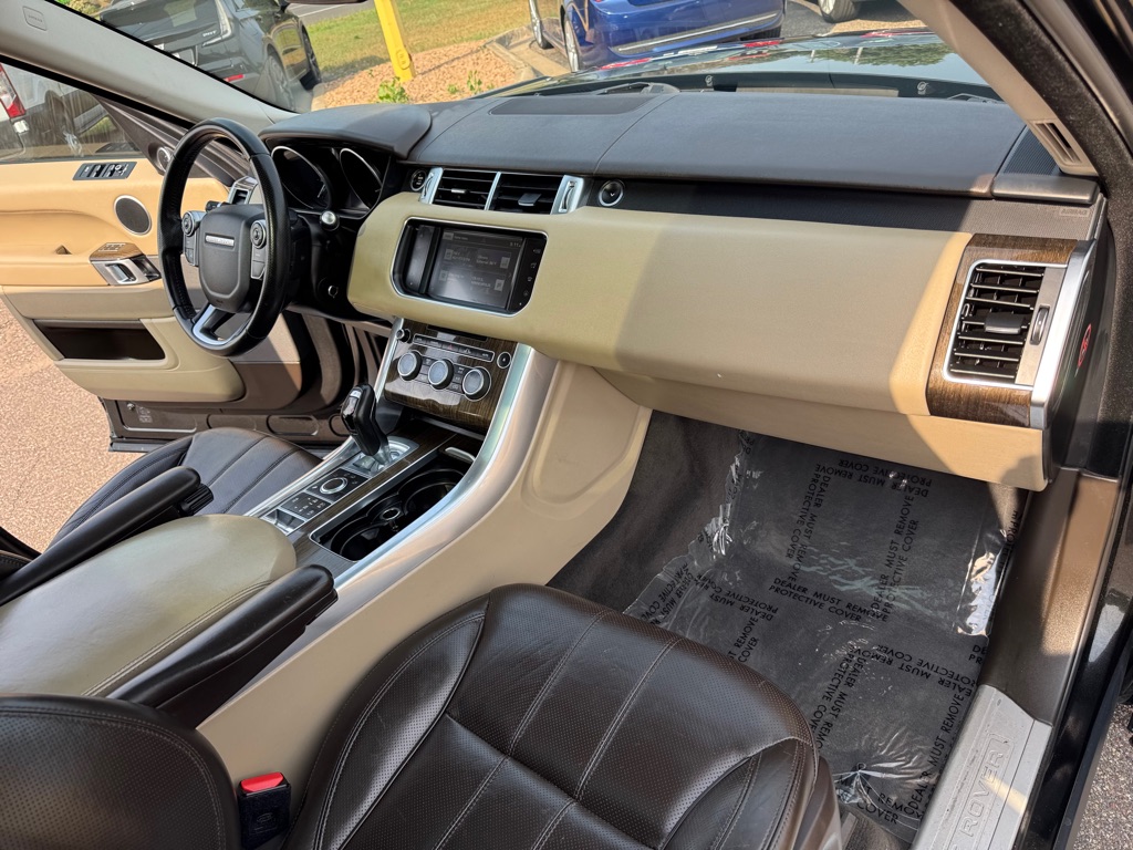 Photo 29 of this LAND ROVER RANGE ROVER SPO