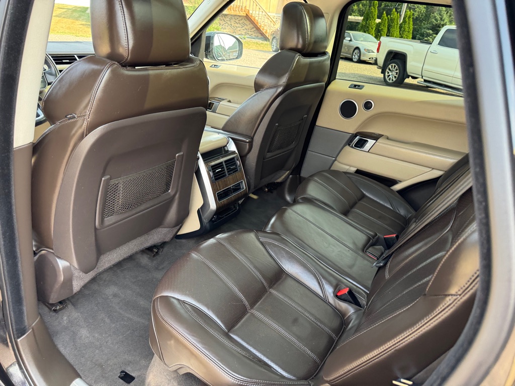 Photo 19 of this LAND ROVER RANGE ROVER SPO