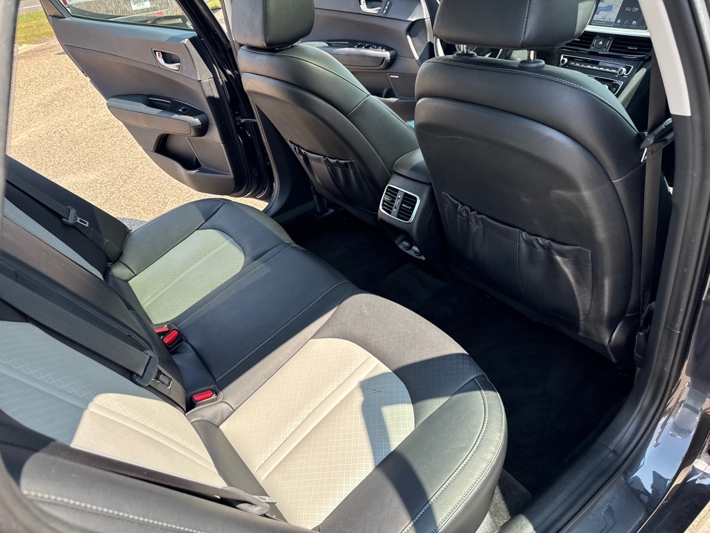 Photo 24 of this KIA OPTIMA