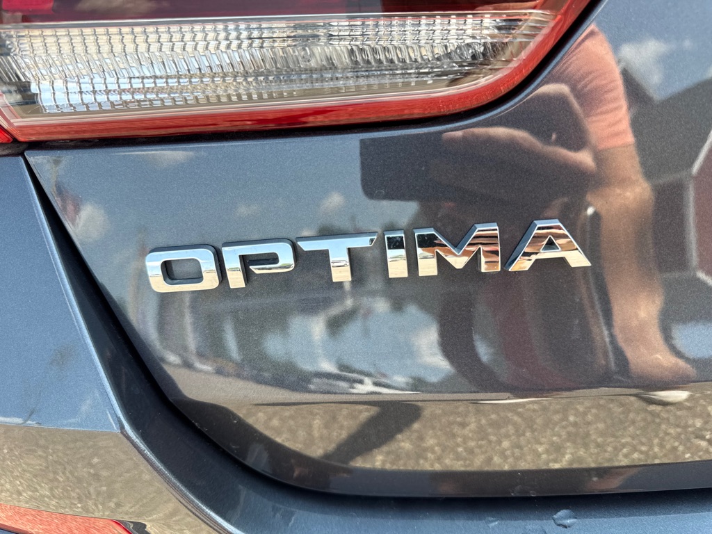 Photo 54 of this KIA OPTIMA