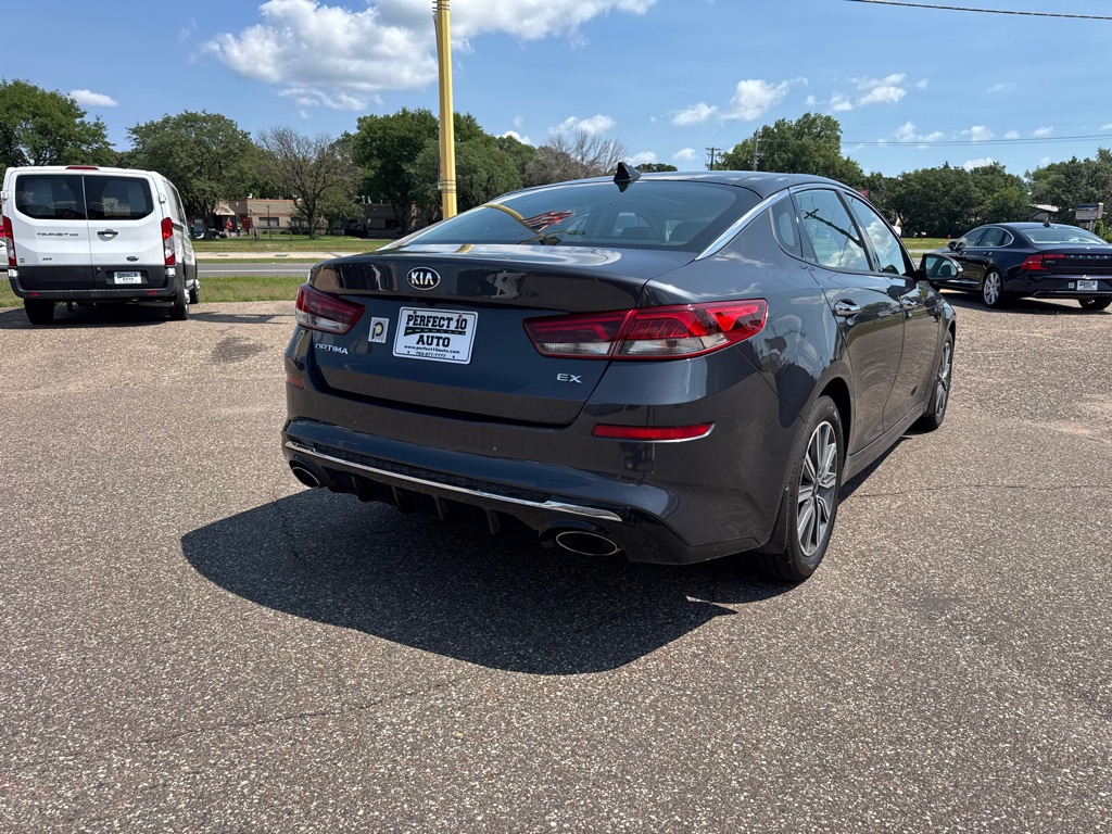 Photo 5 of this KIA OPTIMA