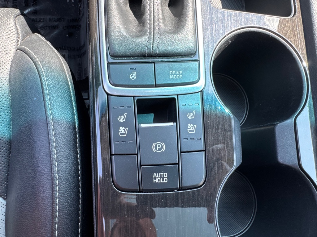 Photo 36 of this KIA OPTIMA