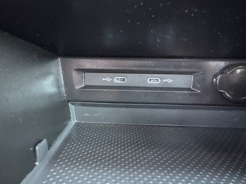 Photo 33 of this VOLKSWAGEN TIGUAN