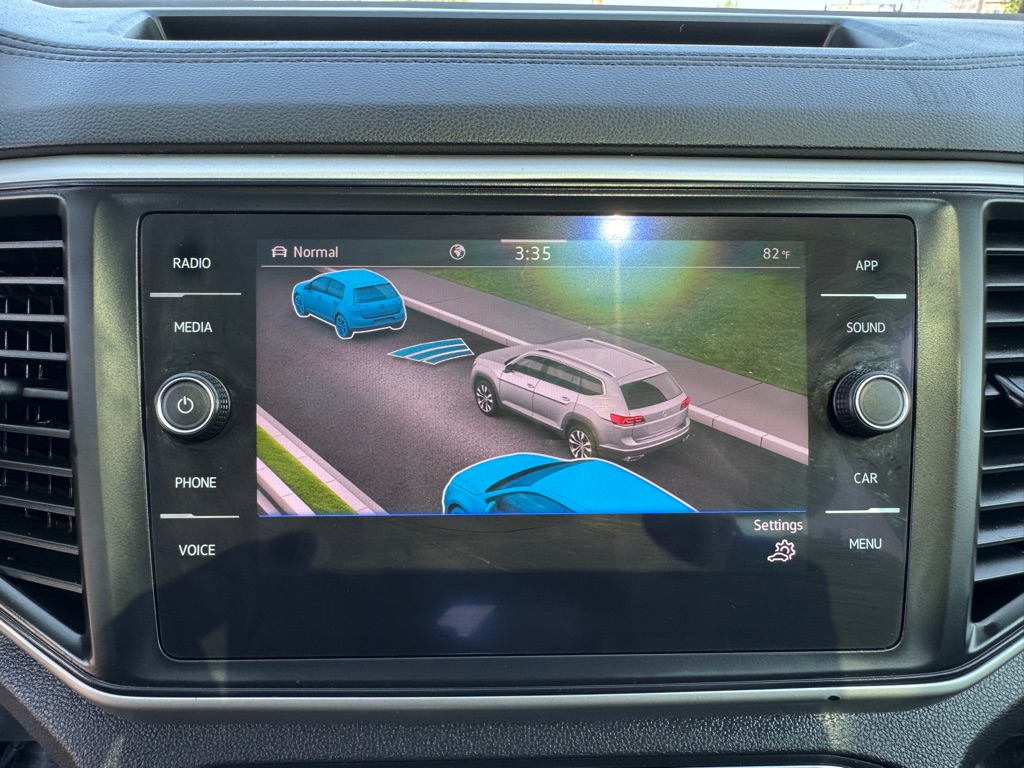 Photo 44 of this VOLKSWAGEN ATLAS