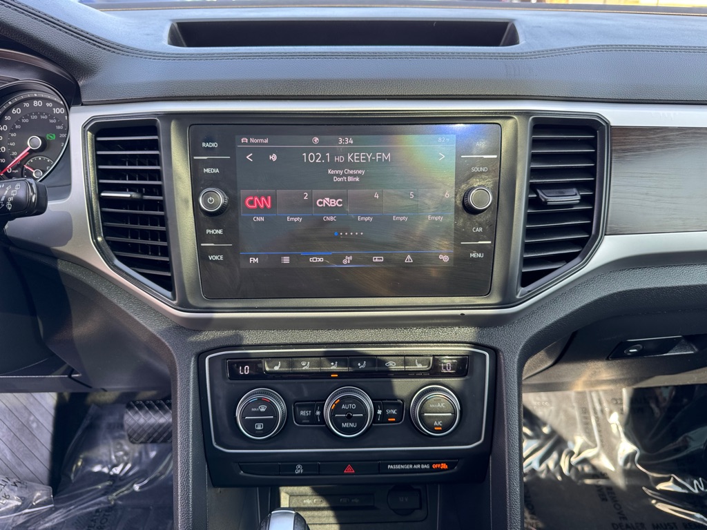Photo 38 of this VOLKSWAGEN ATLAS