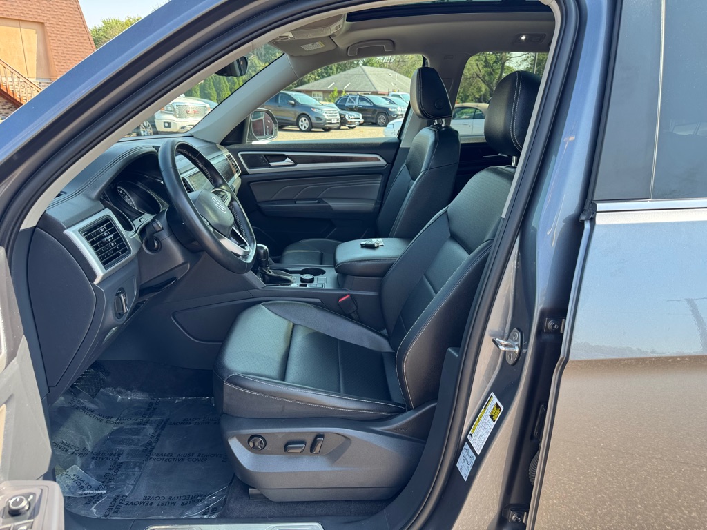 Photo 13 of this VOLKSWAGEN ATLAS