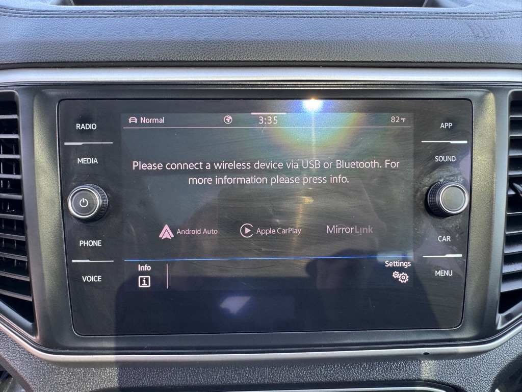 Photo 46 of this VOLKSWAGEN ATLAS