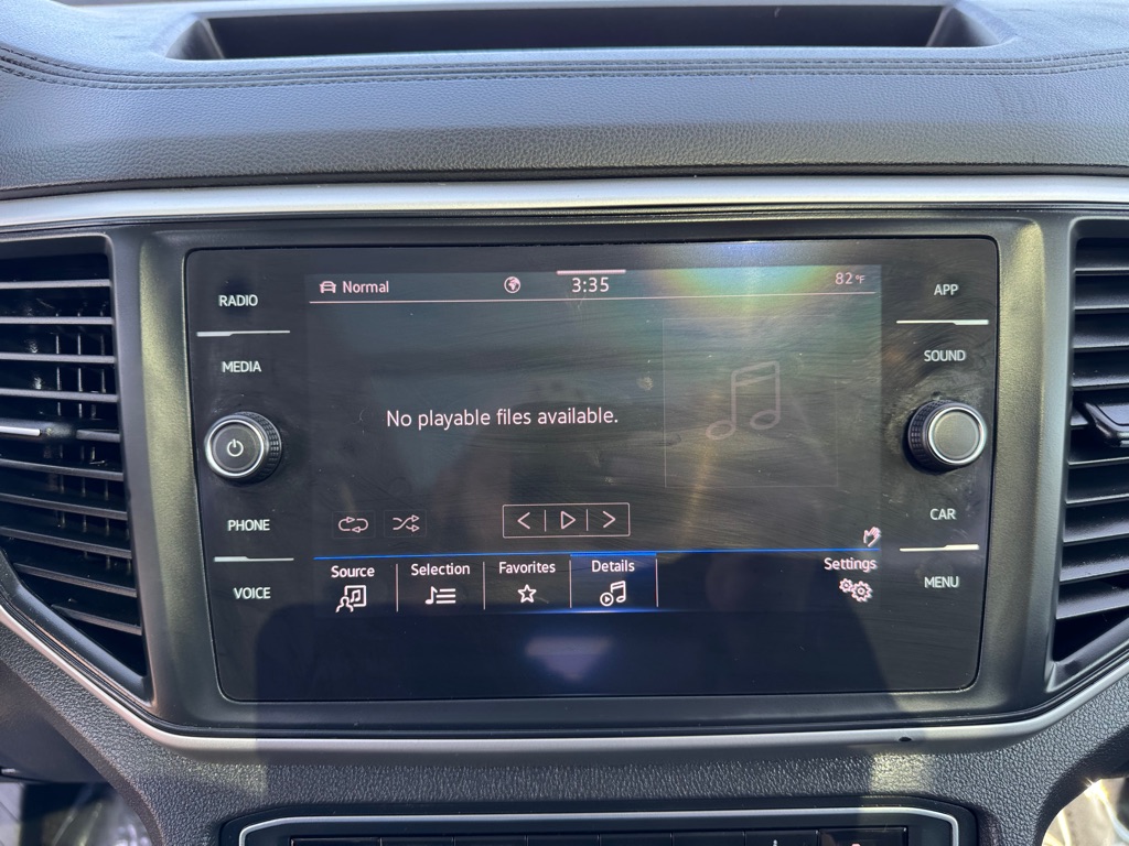 Photo 45 of this VOLKSWAGEN ATLAS