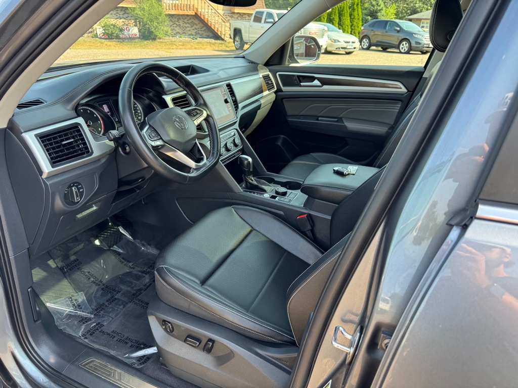 Photo 14 of this VOLKSWAGEN ATLAS