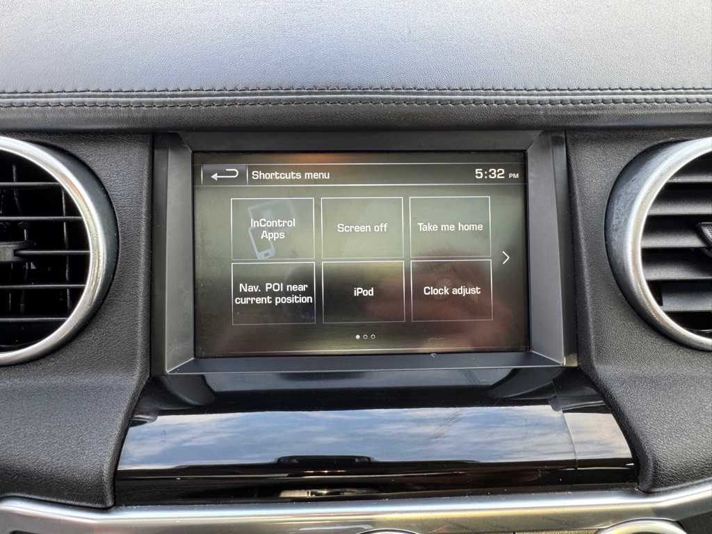 Photo 45 of this LAND ROVER LR4