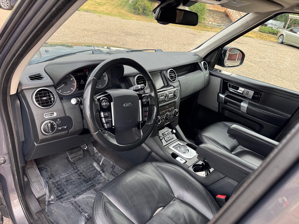 Photo 15 of this LAND ROVER LR4