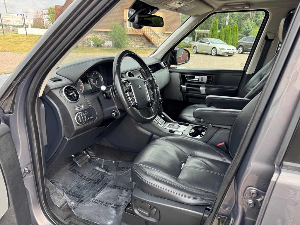 Photo 14 of this LAND ROVER LR4