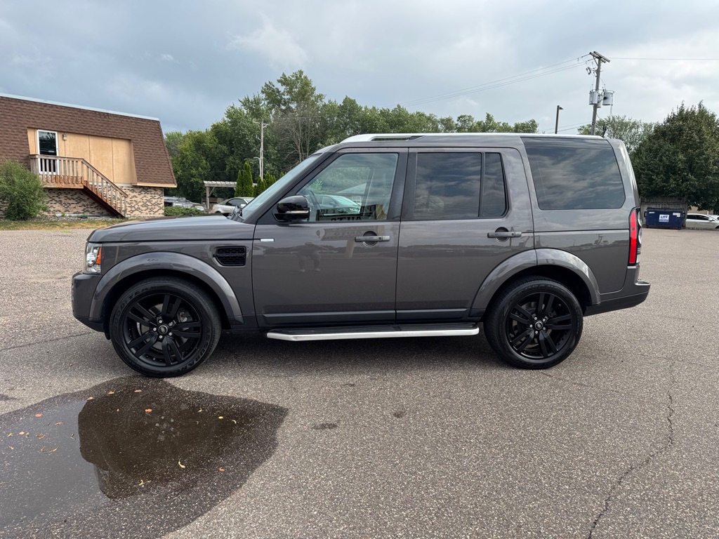 Photo 9 of this LAND ROVER LR4