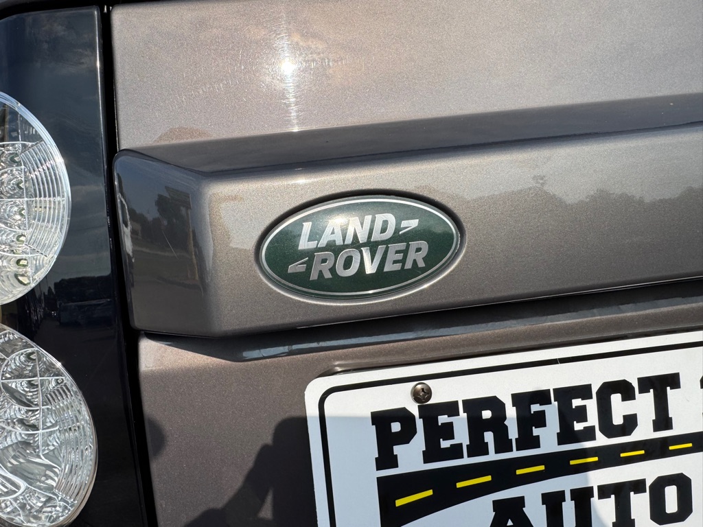 Photo 54 of this LAND ROVER LR4