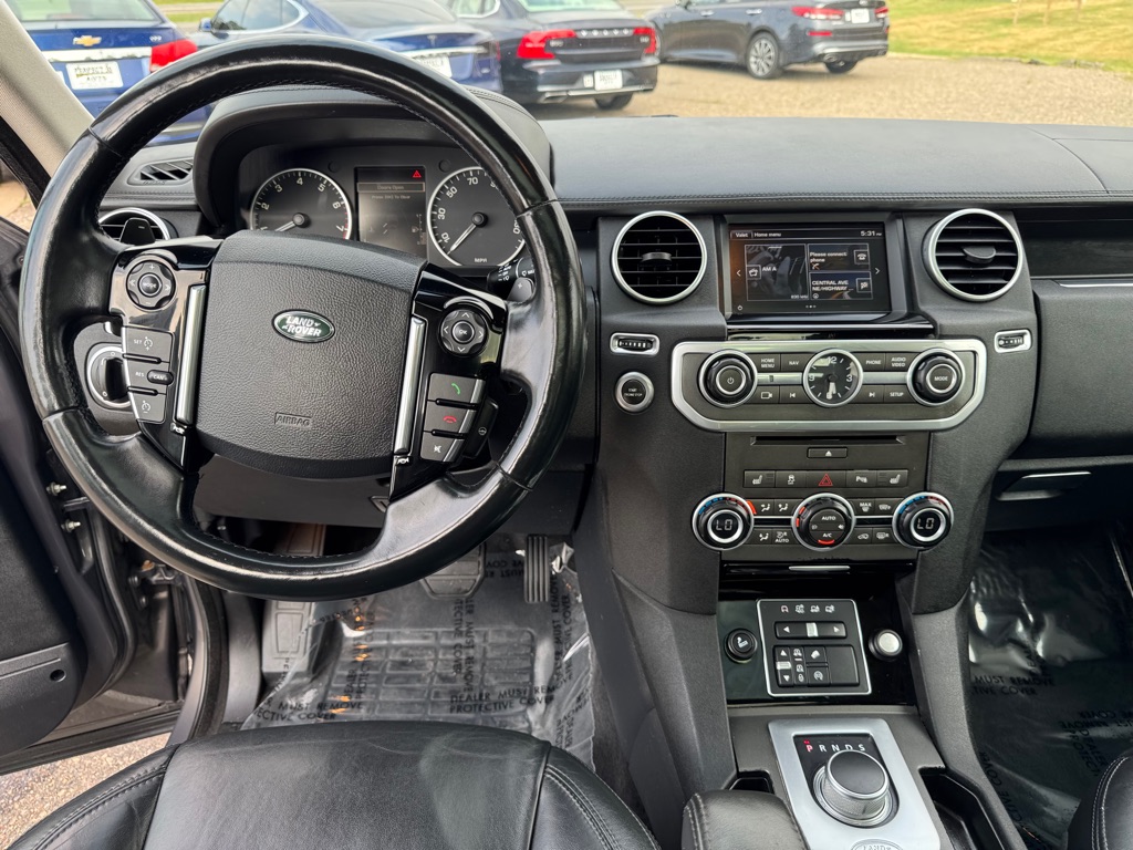 Photo 34 of this LAND ROVER LR4