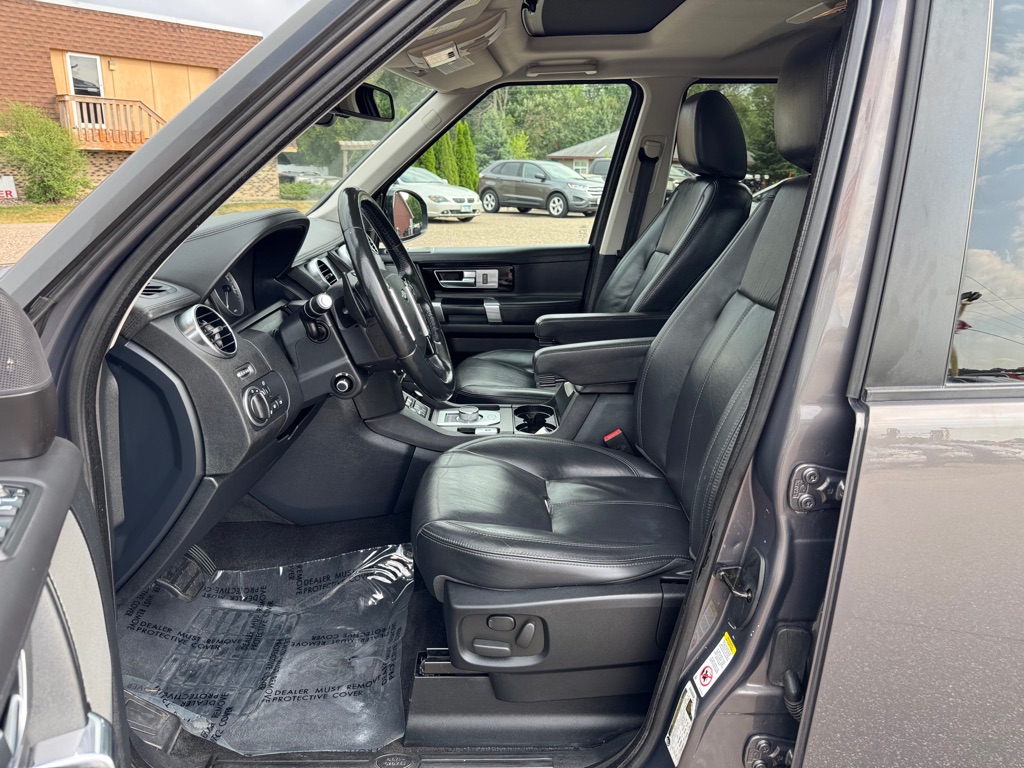 Photo 13 of this LAND ROVER LR4