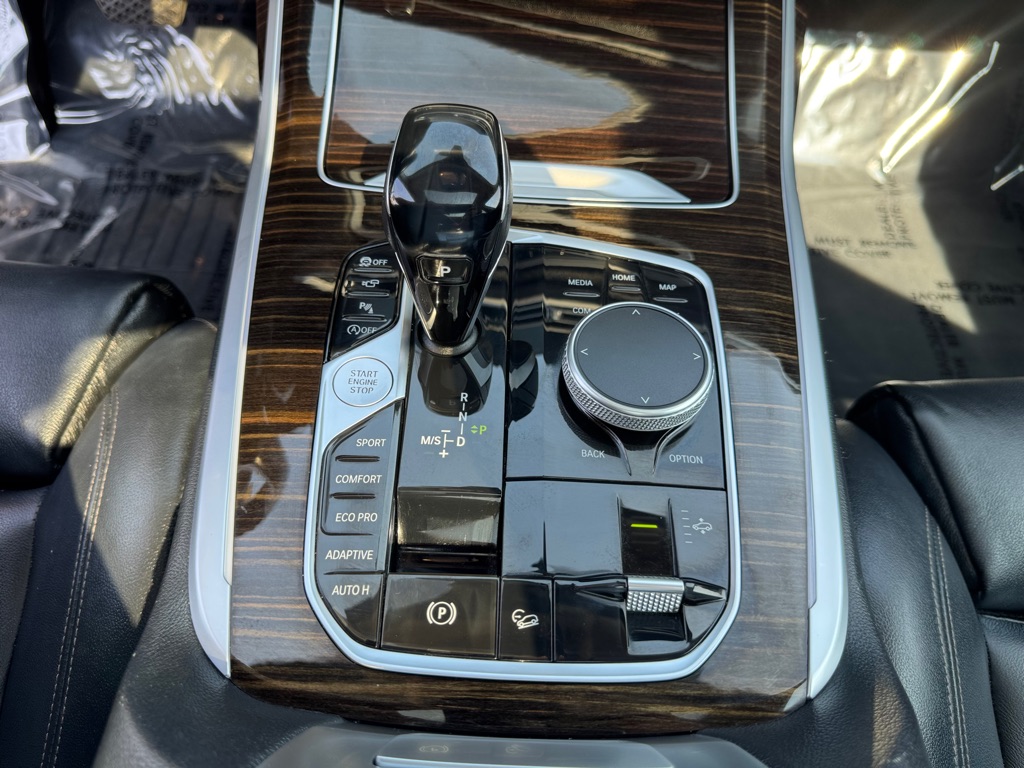 Photo 42 of this BMW X7