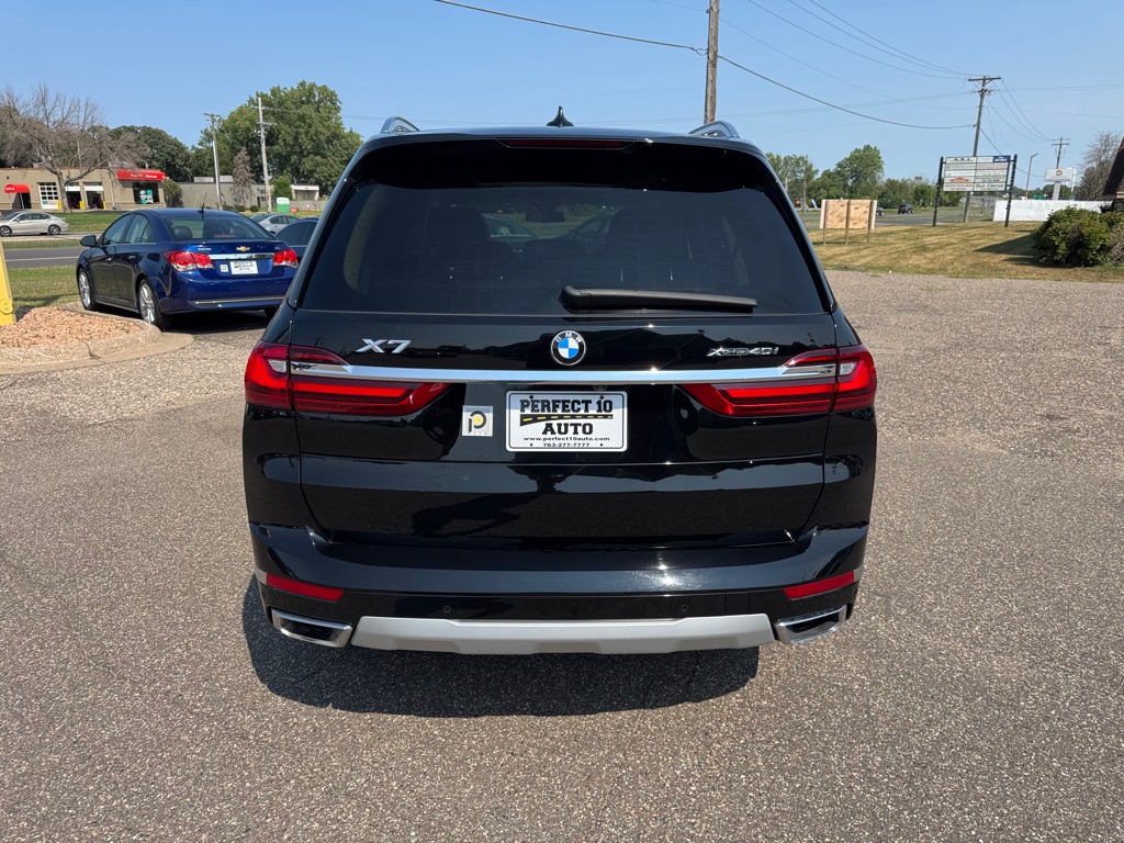 Photo 6 of this BMW X7
