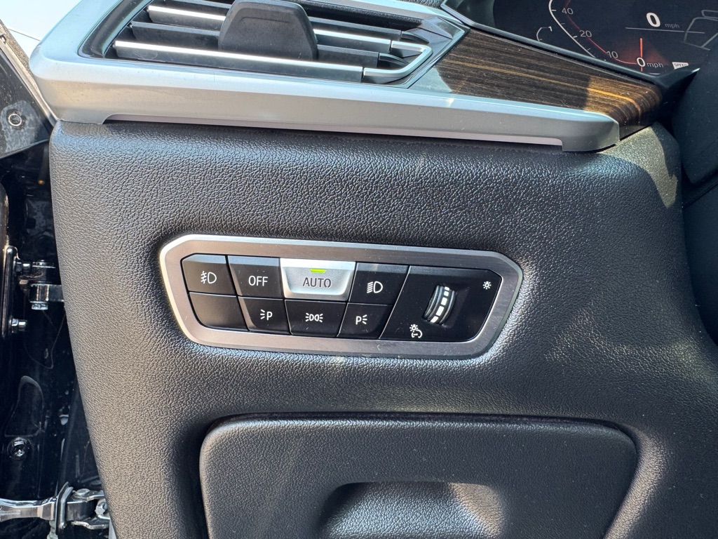 Photo 64 of this BMW X7