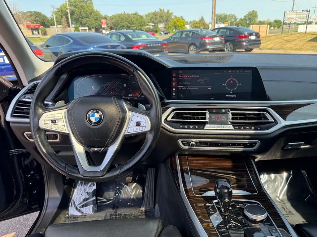 Photo 39 of this BMW X7