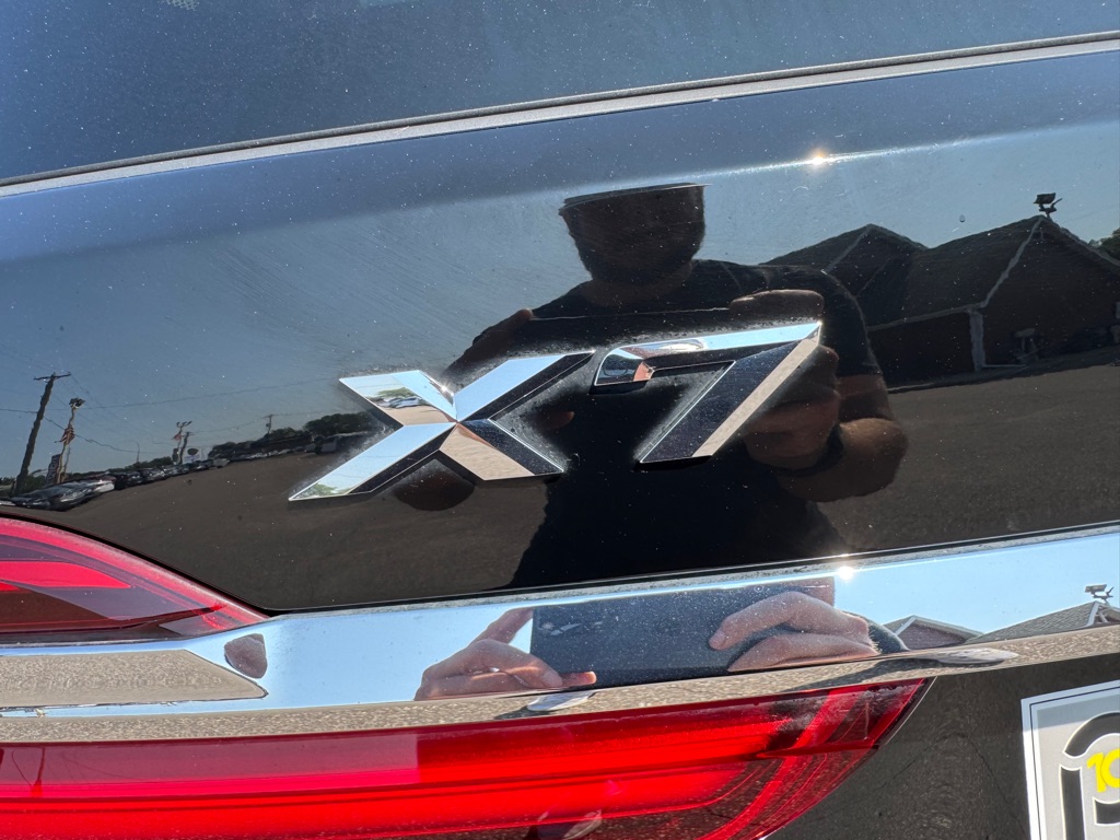 Photo 67 of this BMW X7
