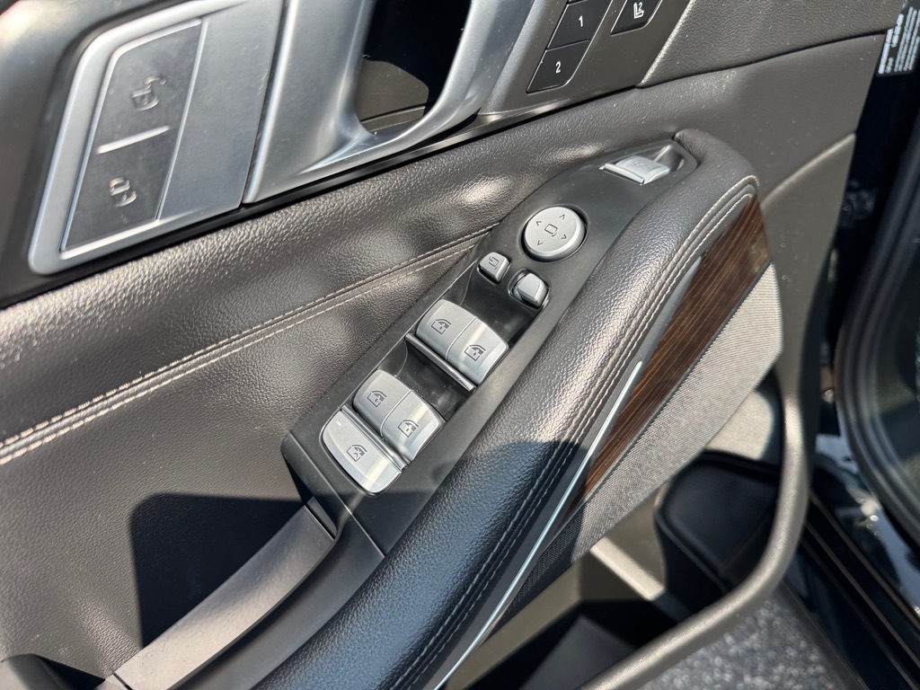 Photo 17 of this BMW X7