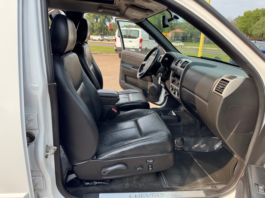 Photo 23 of this CHEVROLET COLORADO