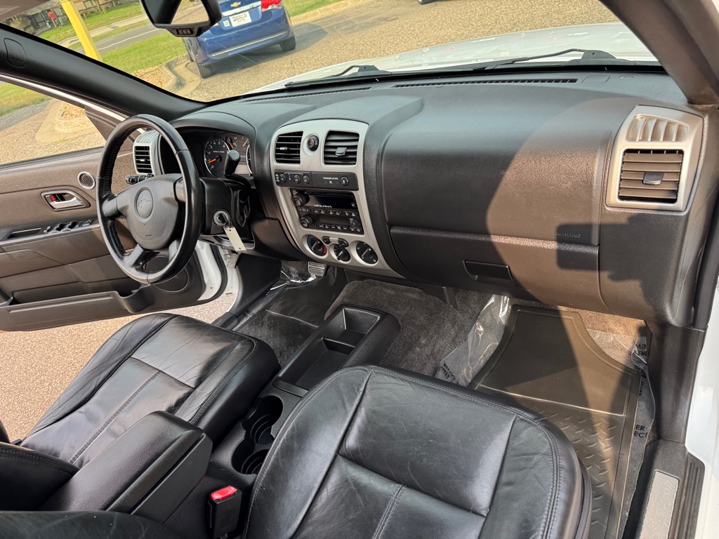 Photo 25 of this CHEVROLET COLORADO