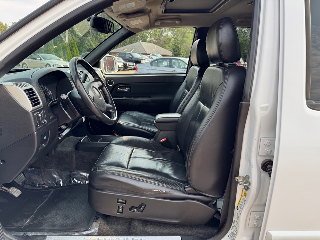Photo 13 of this CHEVROLET COLORADO