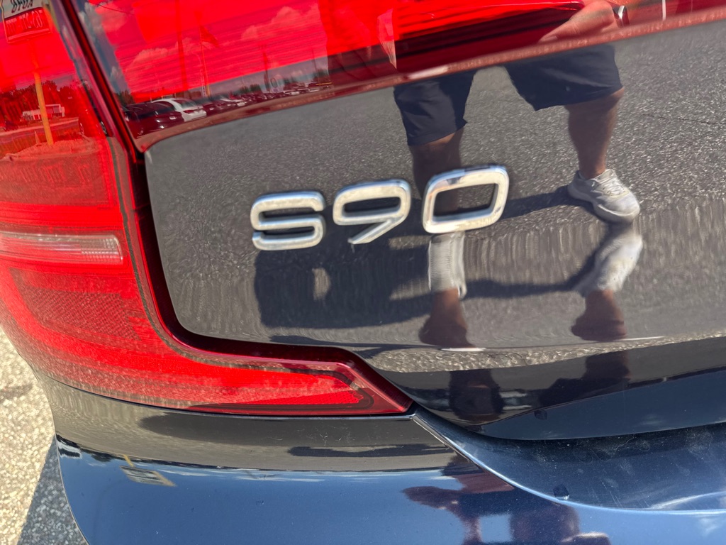 Photo 53 of this VOLVO S90