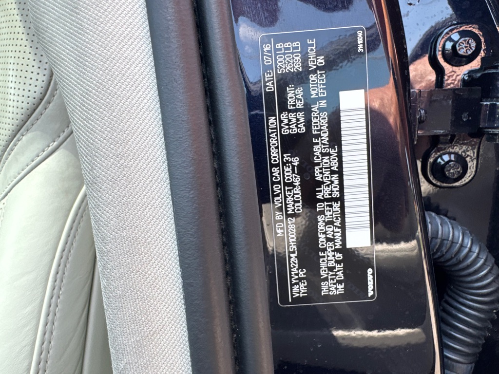 Photo 55 of this VOLVO S90