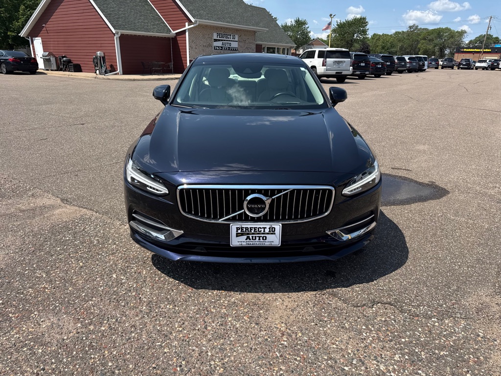 Photo 12 of this VOLVO S90