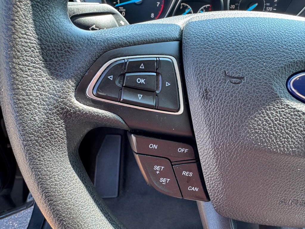 Photo 36 of this FORD ESCAPE