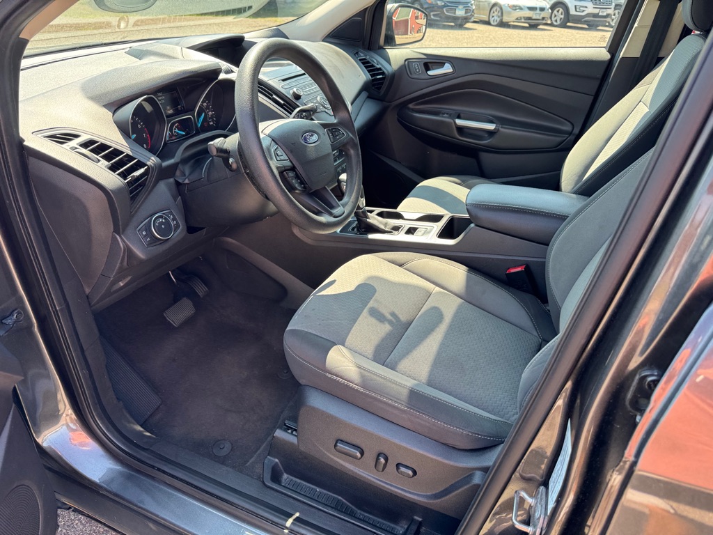 Photo 14 of this FORD ESCAPE