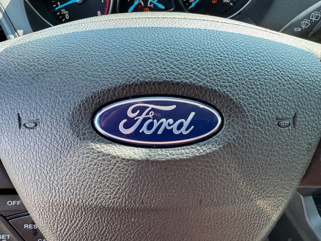 Photo 37 of this FORD ESCAPE