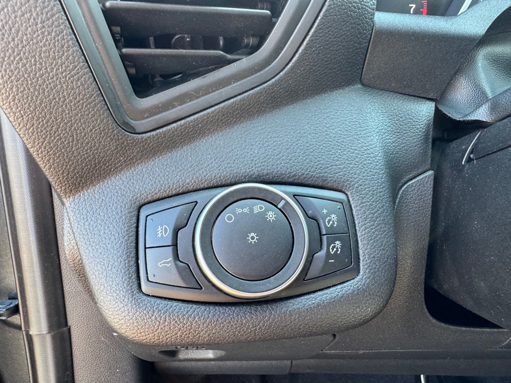 Photo 39 of this FORD ESCAPE