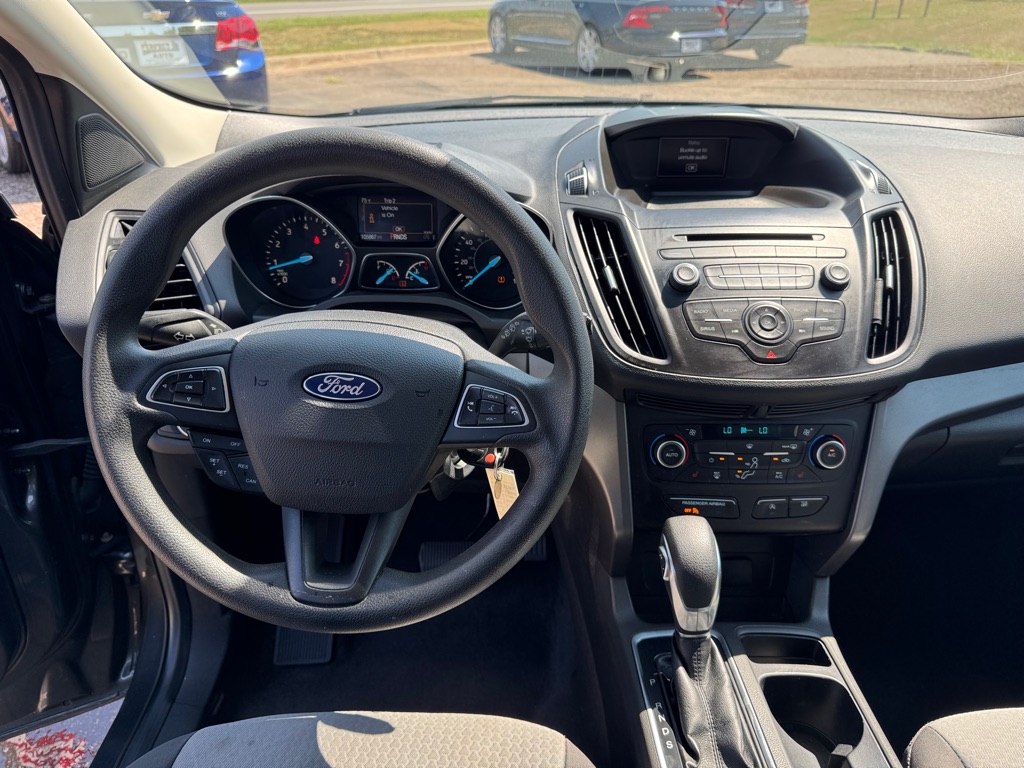 Photo 30 of this FORD ESCAPE