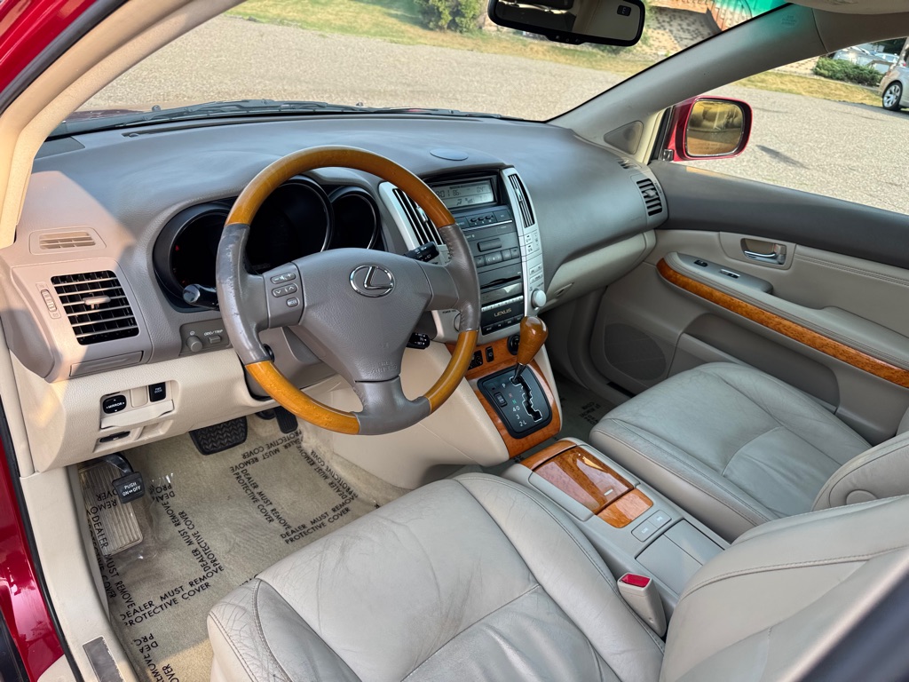 Photo 15 of this LEXUS RX 350
