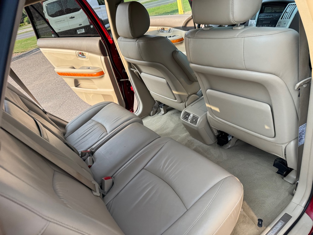 Photo 24 of this LEXUS RX 350