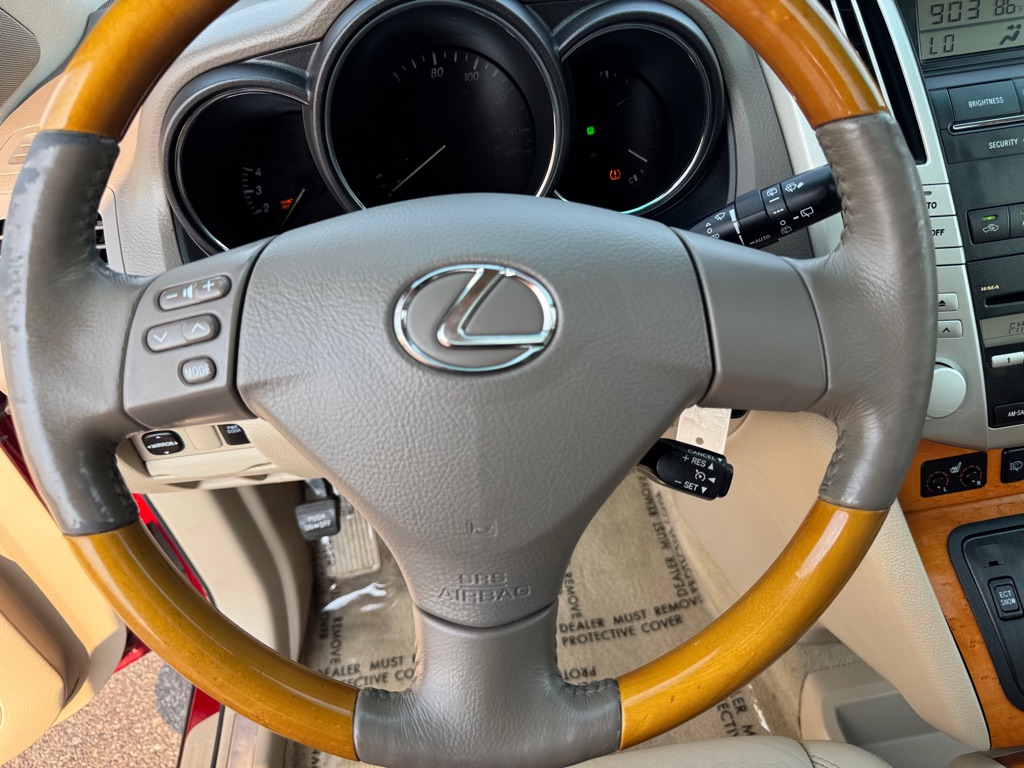 Photo 37 of this LEXUS RX 350