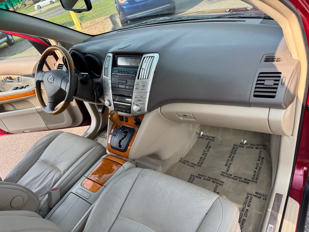 Photo 28 of this LEXUS RX 350