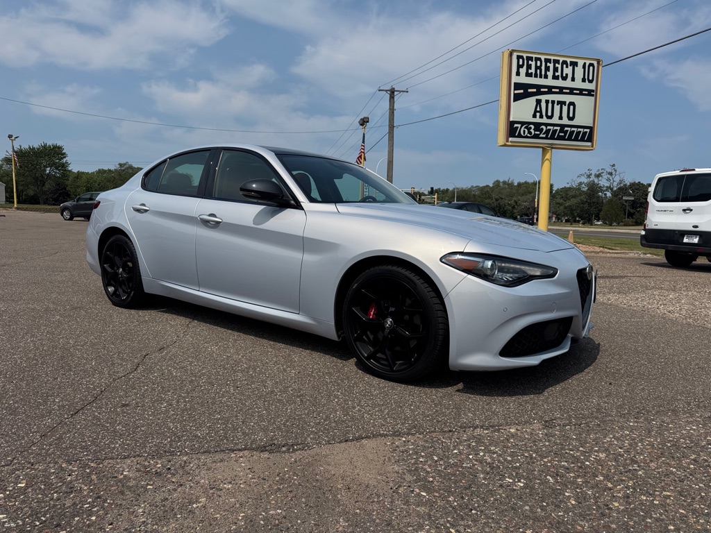 Photo 2 of this ALFA ROMEO GIULIA