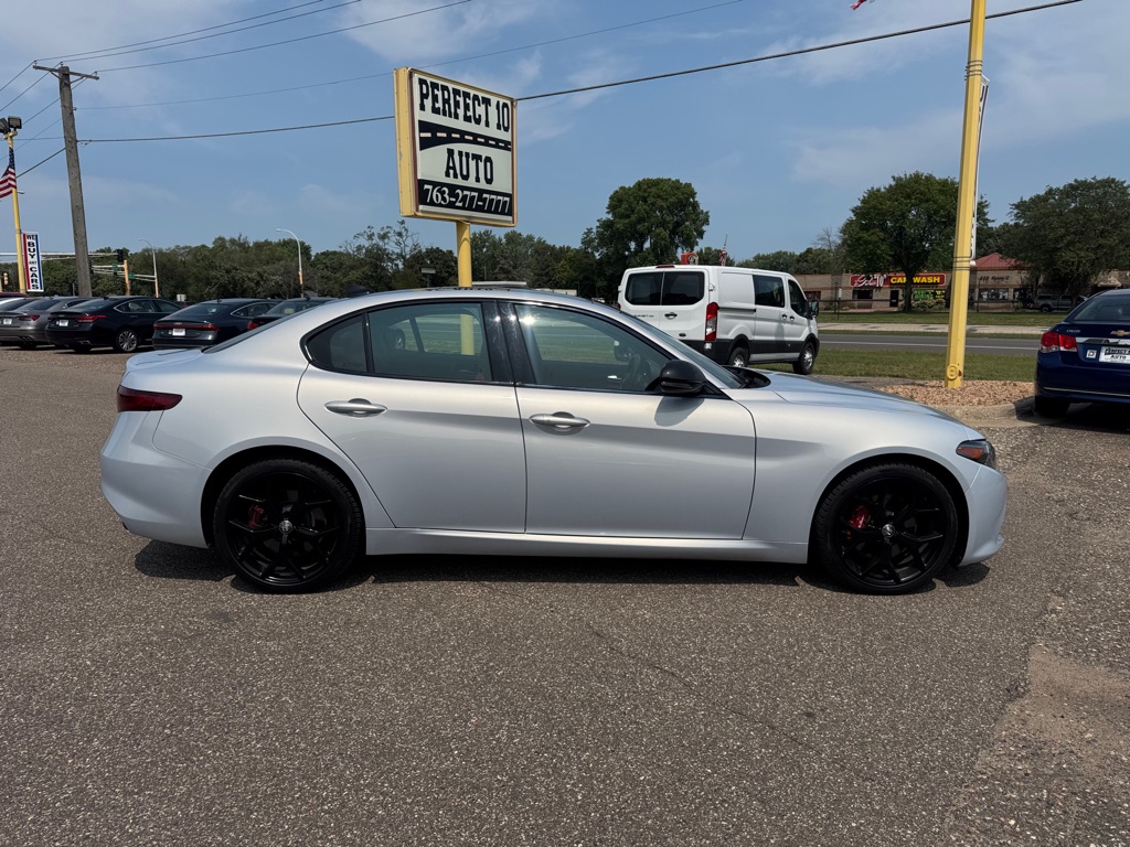 Photo 3 of this ALFA ROMEO GIULIA