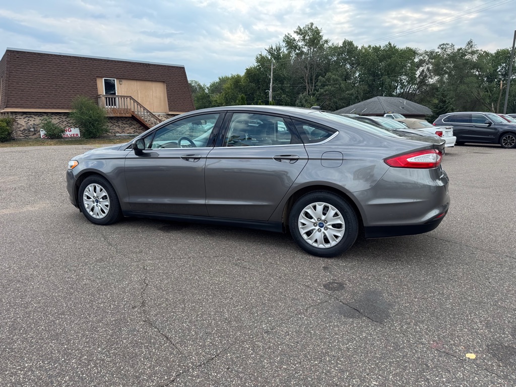 Photo 8 of this FORD FUSION