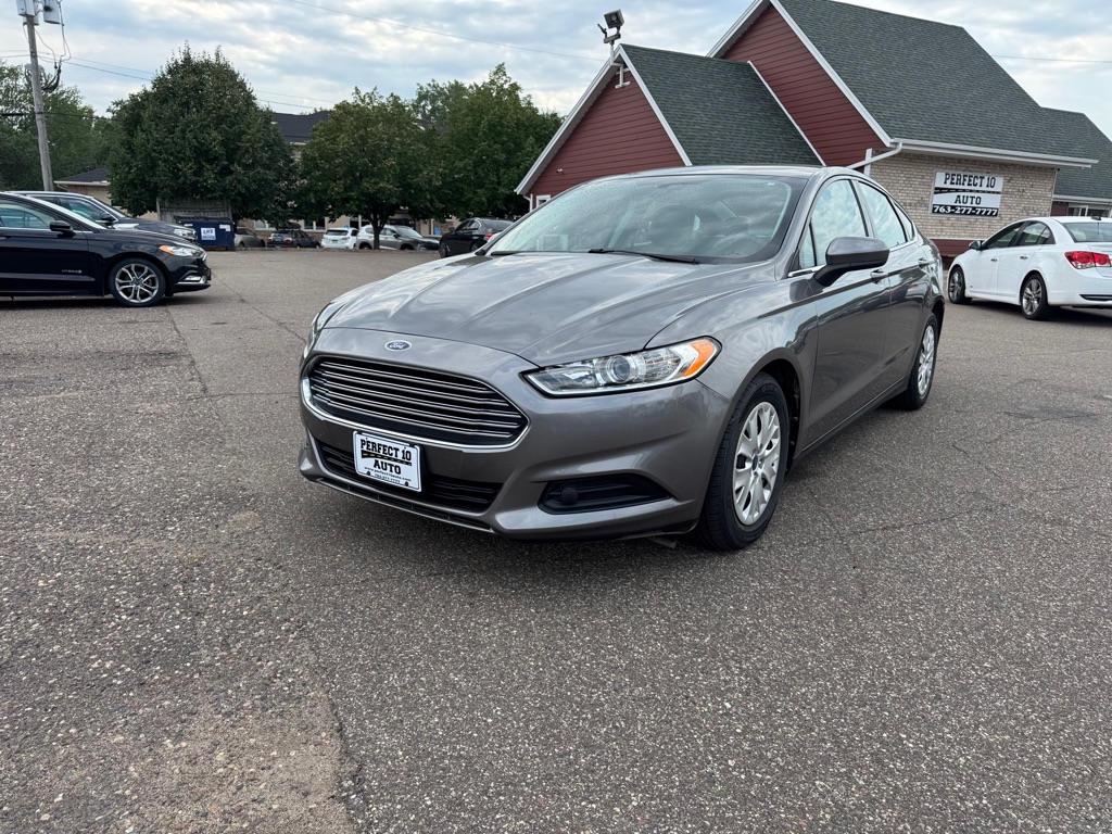 Photo 11 of this FORD FUSION