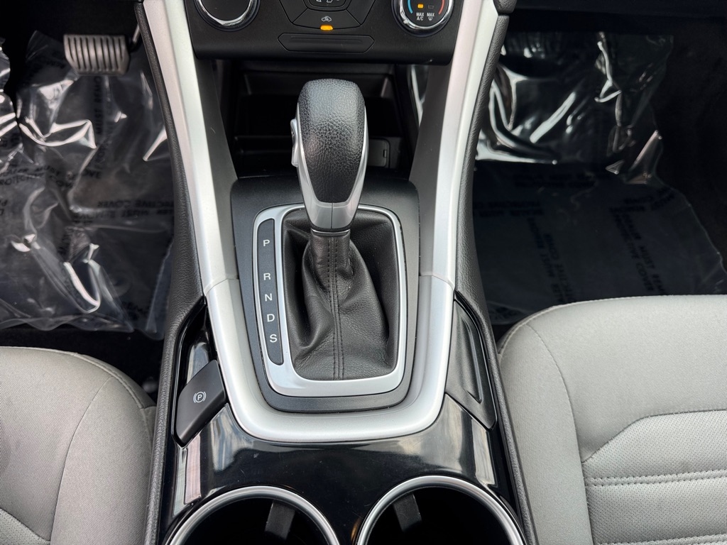 Photo 30 of this FORD FUSION