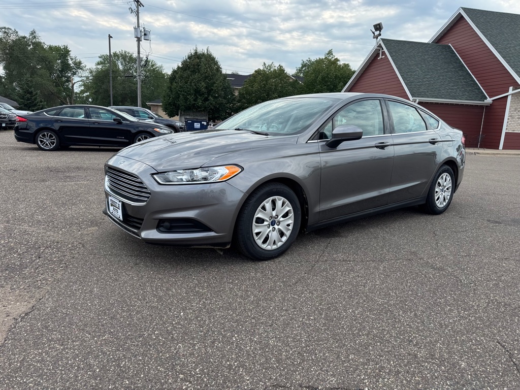 Photo 10 of this FORD FUSION