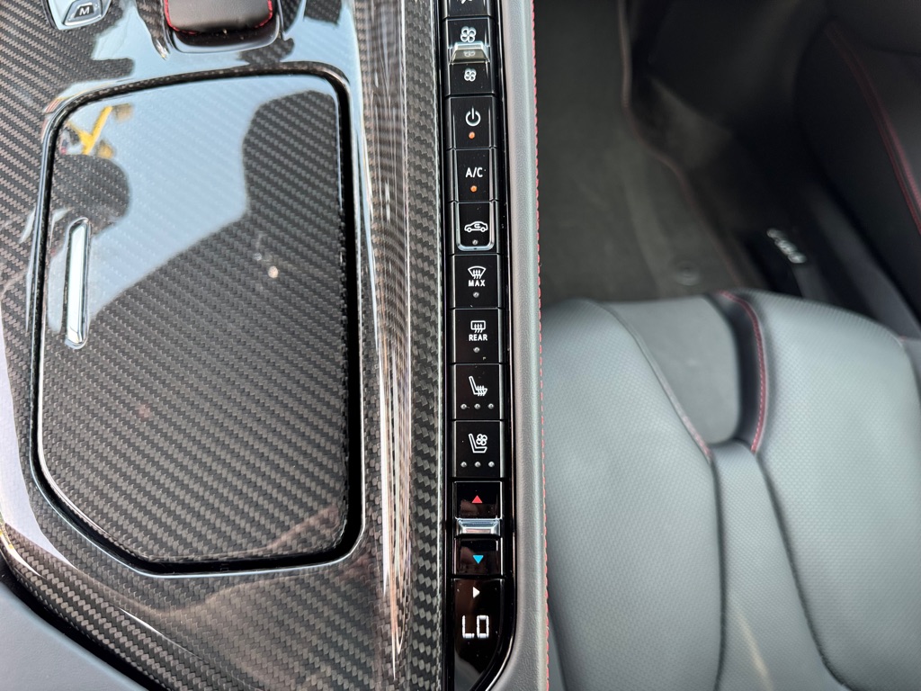 Photo 26 of this CHEVROLET CORVETTE