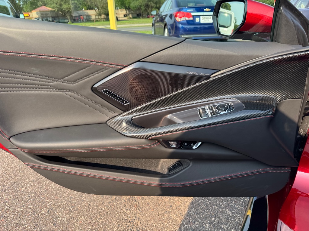 Photo 16 of this CHEVROLET CORVETTE