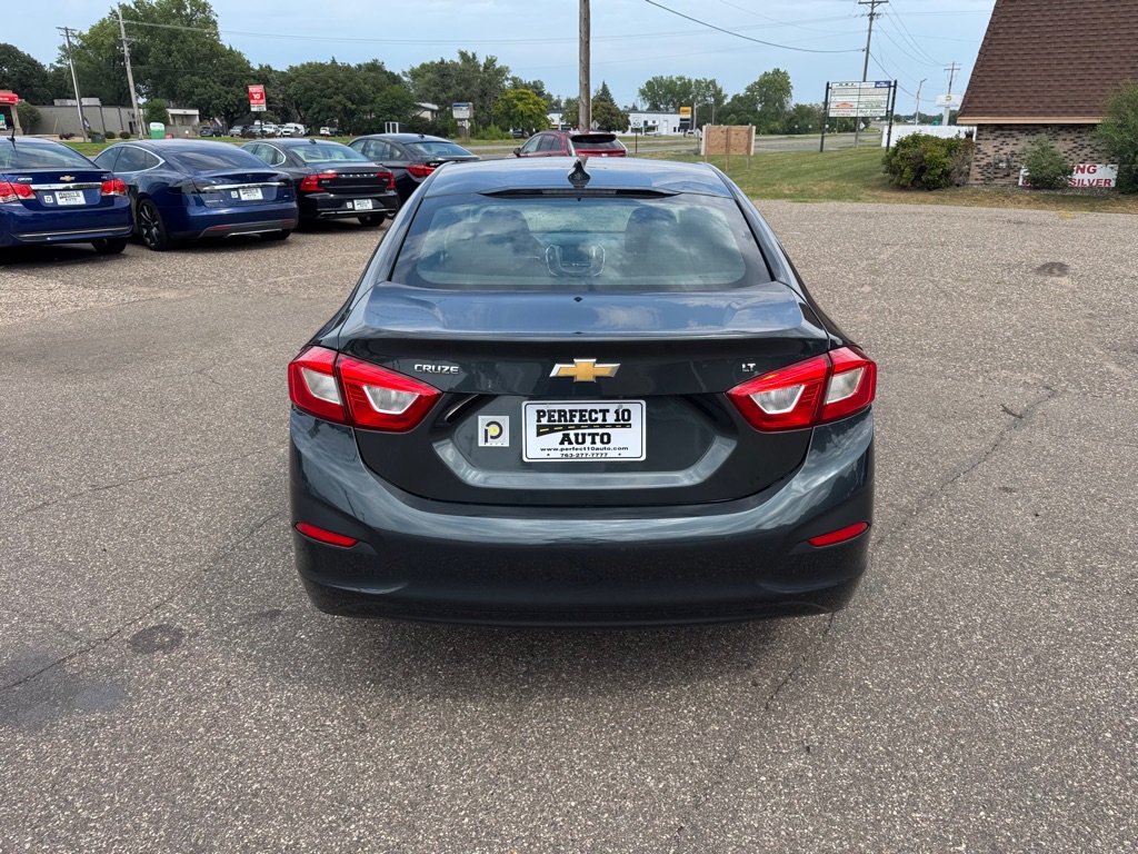 Photo 6 of this CHEVROLET CRUZE